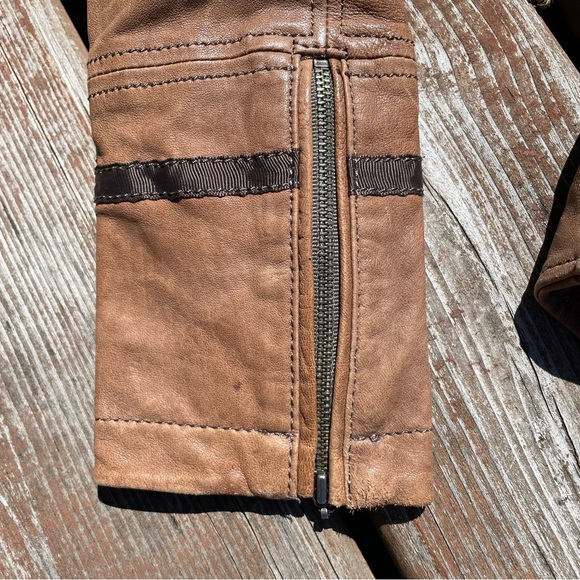 Danier Leather Jacket - Picture 6 of 8